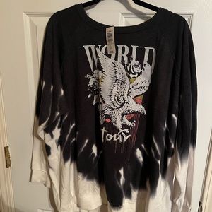 Fun lightweight pullover